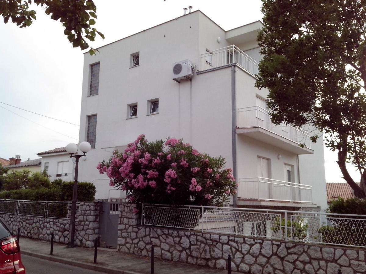 Appartamento Vipava Selce Esterno foto